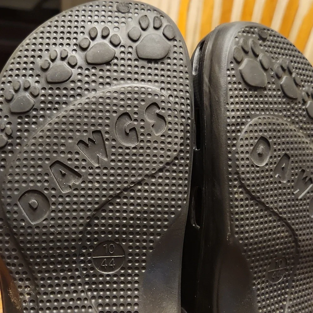 Dawgs Clogs Size 10